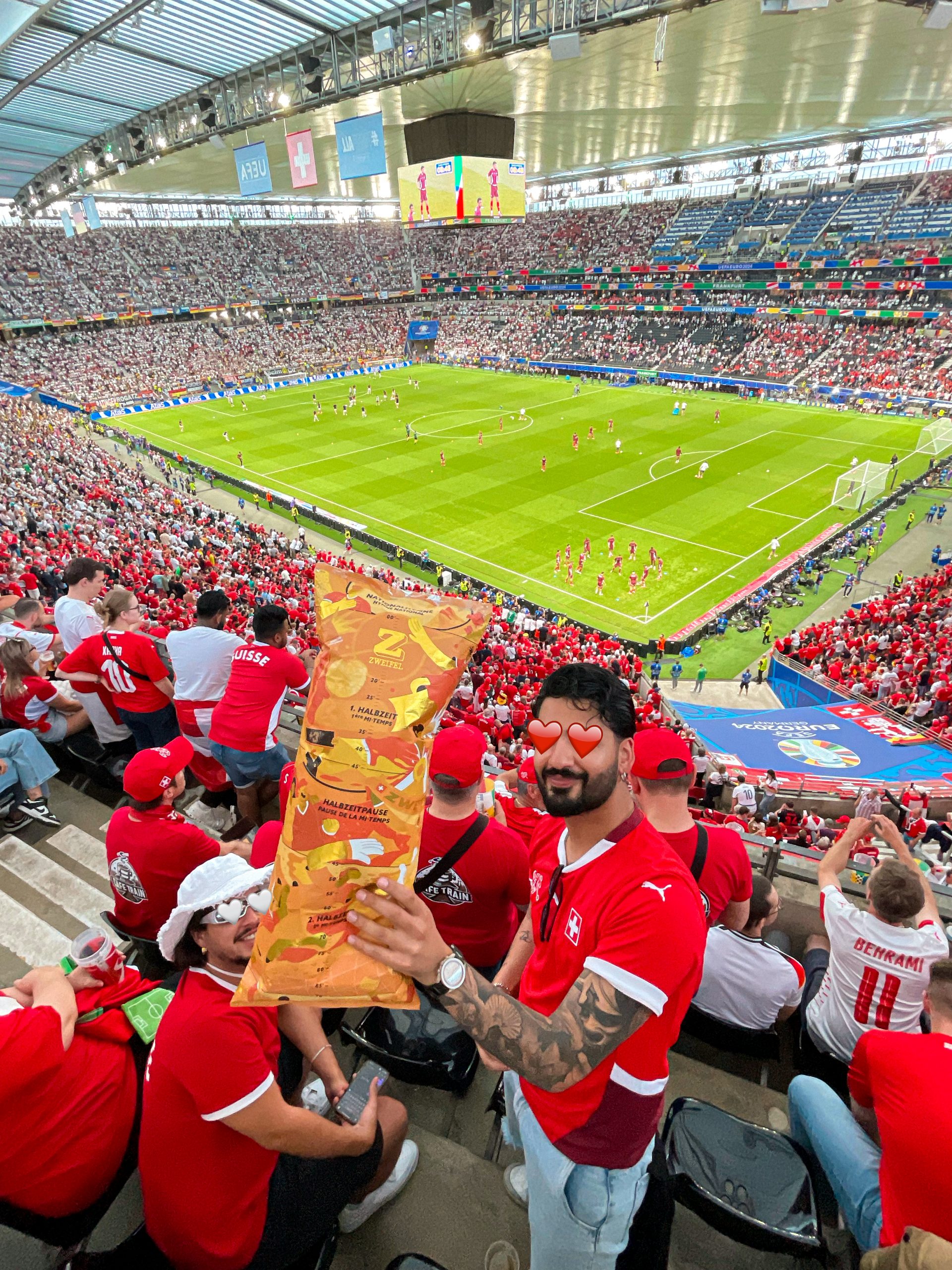 Fans-Stadion Euro 2024 Zweifel Kampagne mit Creative Lead Wolfgang Bark